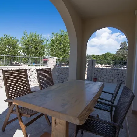 Punta Kriza 8082b נזרין